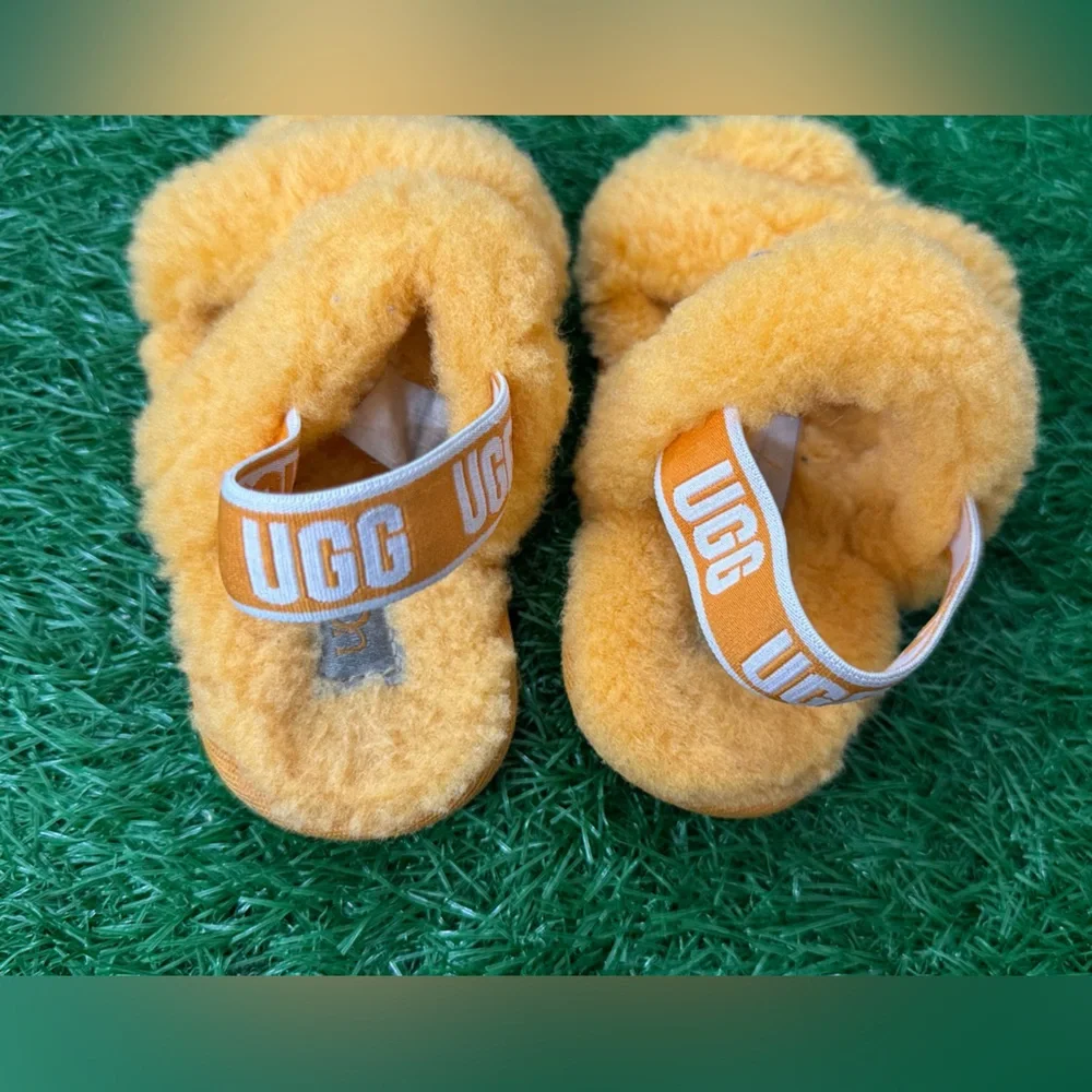 UGG Kids Fluffy‎ Yellow Sandals size 8.5